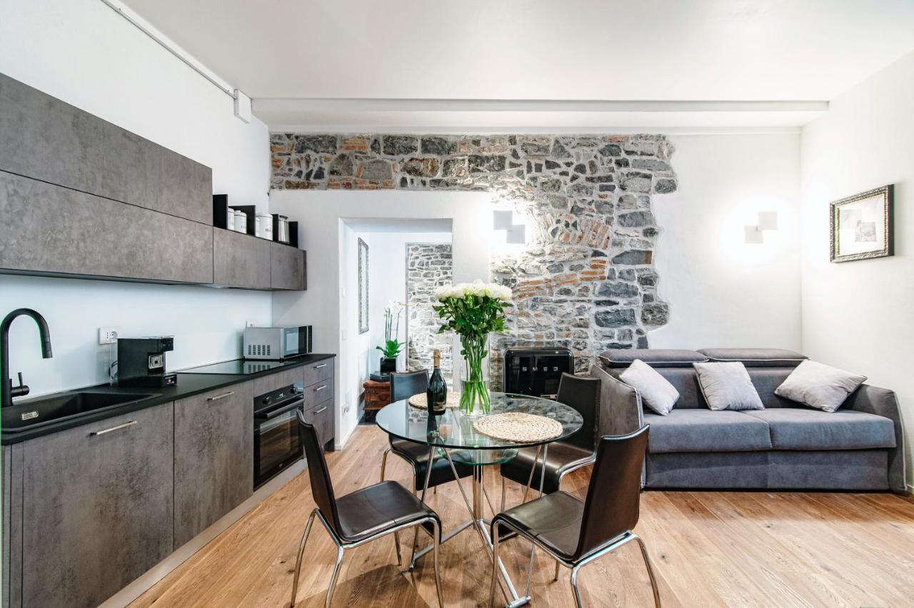 Suite Lo Storico - The House Of Travelers Como Luaran gambar