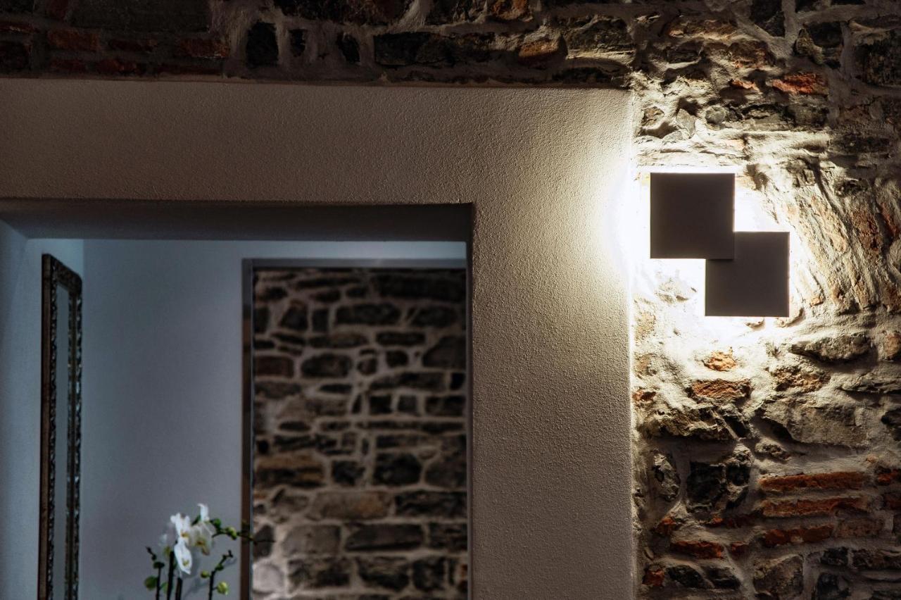 Suite Lo Storico - The House Of Travelers Como Luaran gambar